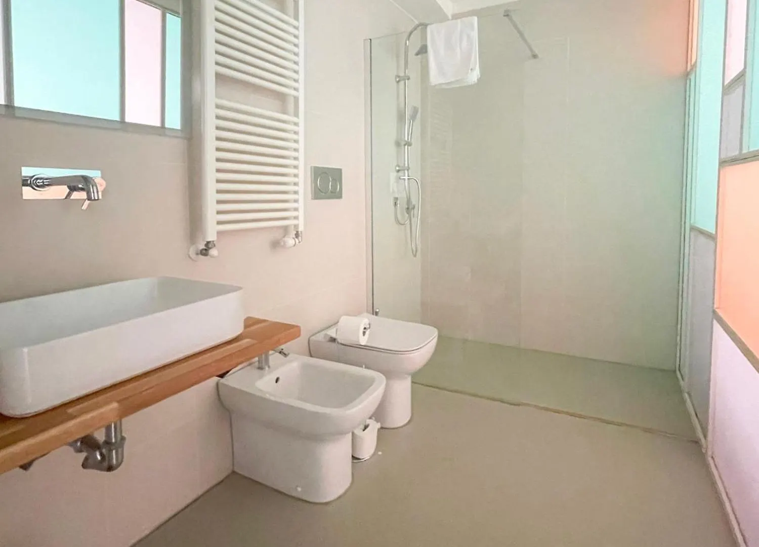 Casa Mondrian - Ambrogio Host Apartment Bologna